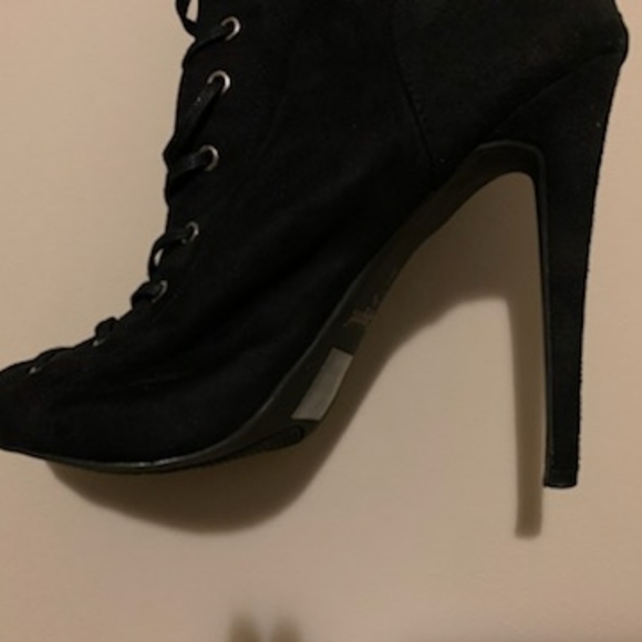 Black over the knee boots - Picture 8 of 8